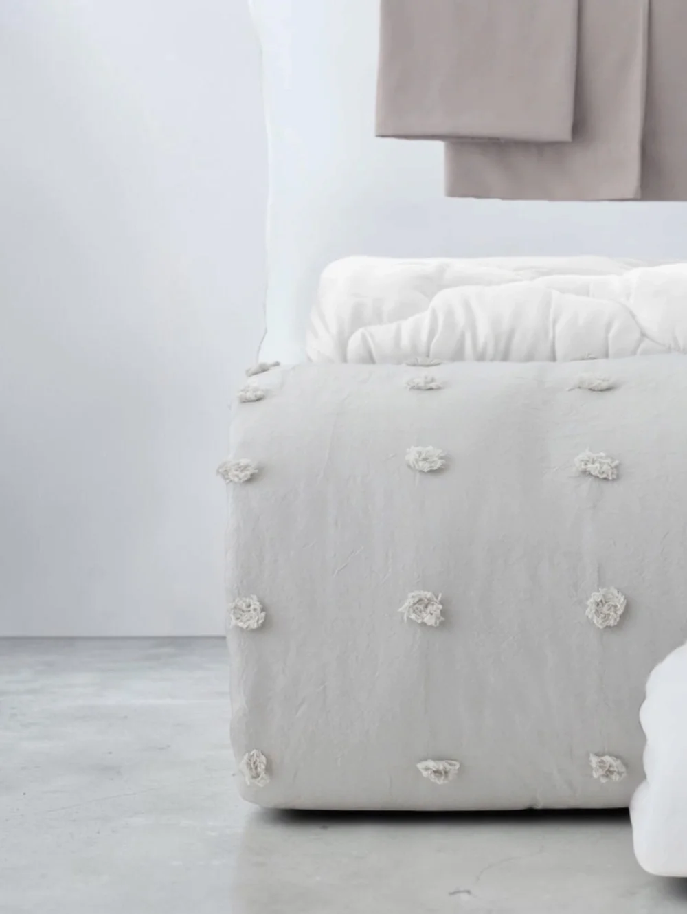 OCM Twin XL Jacquard Comforter 66x90 Gray Dorm Bedding NEW Sealed